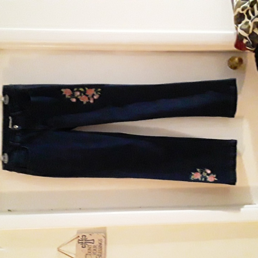Studio West Women's Denim Dark Wash Jeans